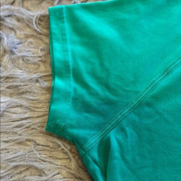 Under armour heat gear vneck logo tshirt - Picture 2 of 8